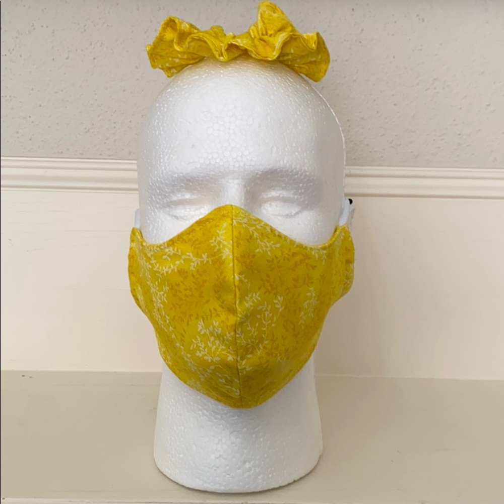 SOLD Face mask and hair scrunchie